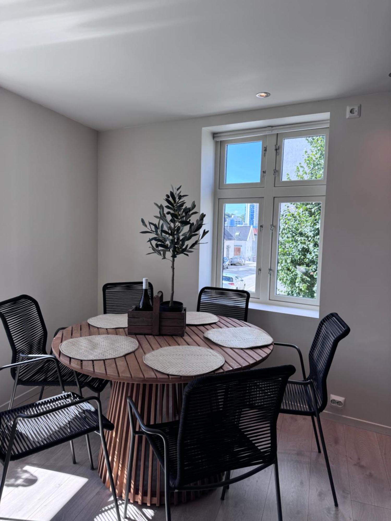 A Place To Stay Stavanger, Apartment 5 - Quality And Free Parking- Buitenkant foto