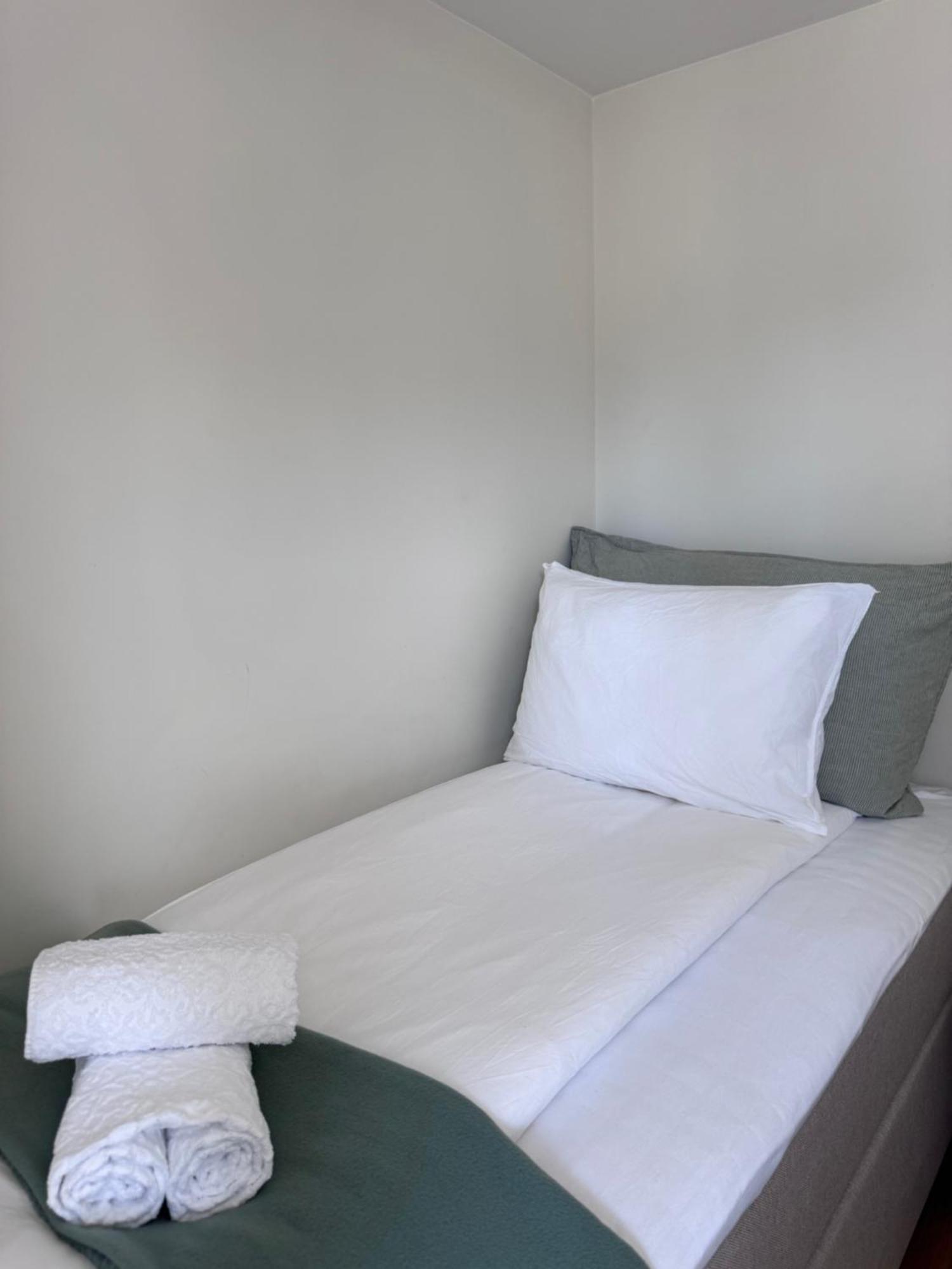 A Place To Stay Stavanger, Apartment 5 - Quality And Free Parking- Buitenkant foto